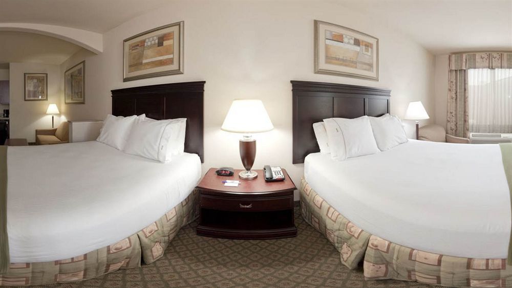 Holiday Inn Express Hotel And Suites Corsicana I-45 By Ihg Ngoại thất bức ảnh